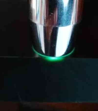 和田玉不值錢的幾種料(真玉和假玉在燈光下有啥區(qū)別)插圖4