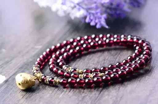 石榴石不能亂戴(石榴石誰不能戴)