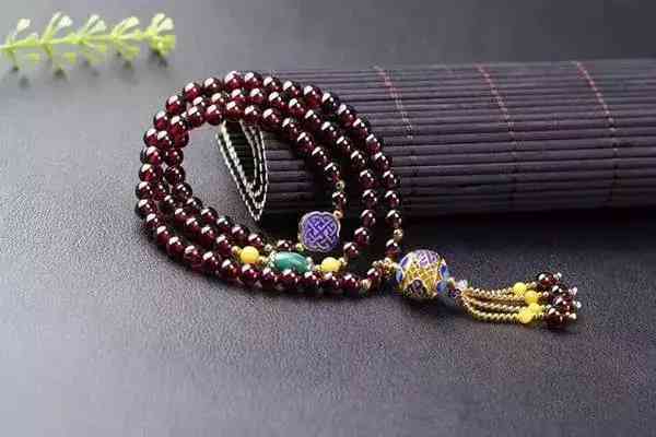 石榴石不能亂戴(石榴石誰不能戴)插圖7