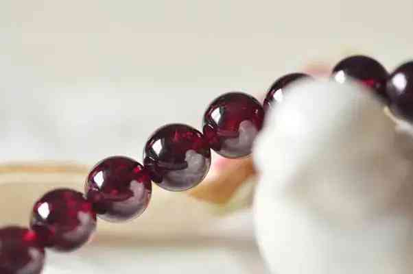 石榴石不能亂戴(石榴石誰不能戴)插圖22
