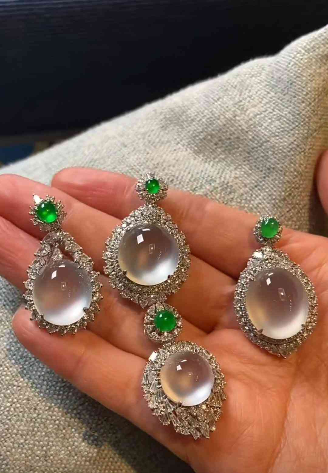 翡翠a貨一般在什么價(jià)位(翡翠a貨值不值錢(qián))插圖4