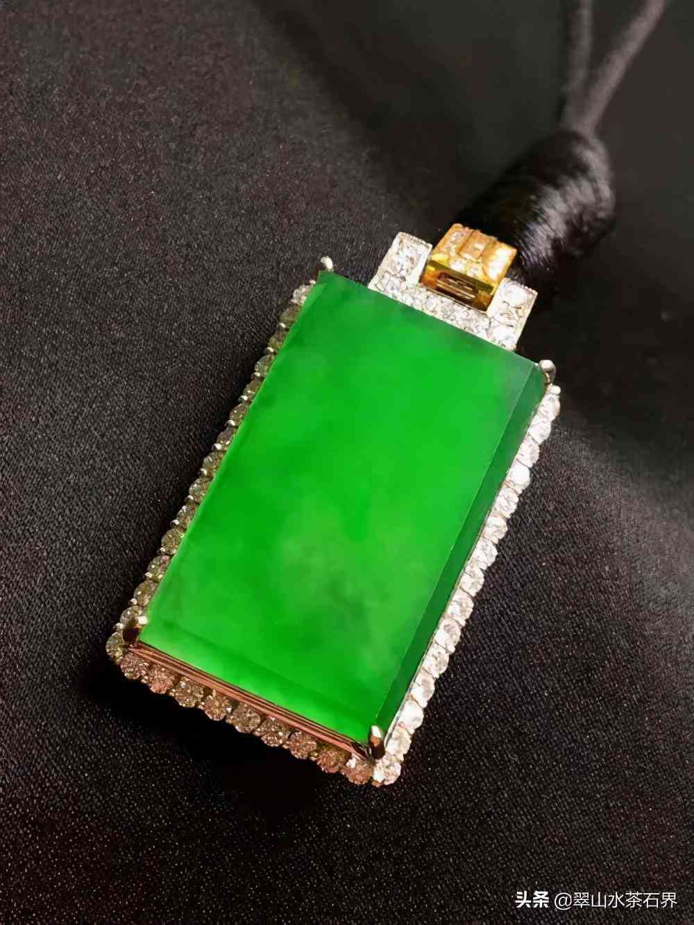 黃翡翠的寓意(黃翡翠的寓意是什么)插圖1