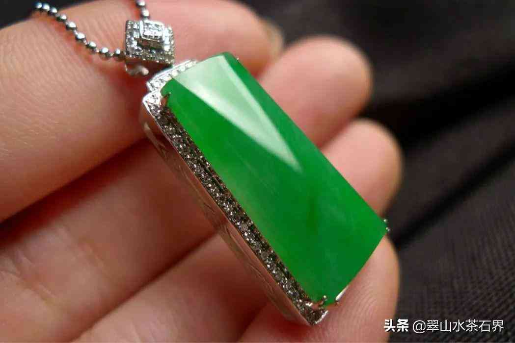 黃翡翠的寓意(黃翡翠的寓意是什么)插圖4