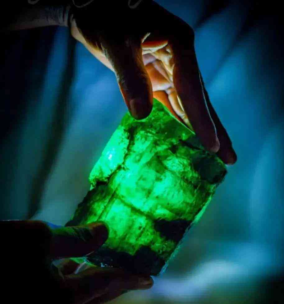 祖母綠1克拉多少錢(祖母綠1克拉多少錢哥倫比亞)插圖6