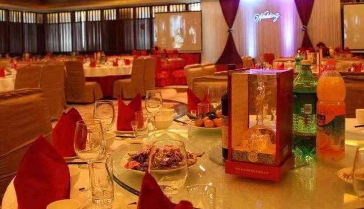 結婚應該送什么禮物好(老師結婚學生應該送什么禮物好)