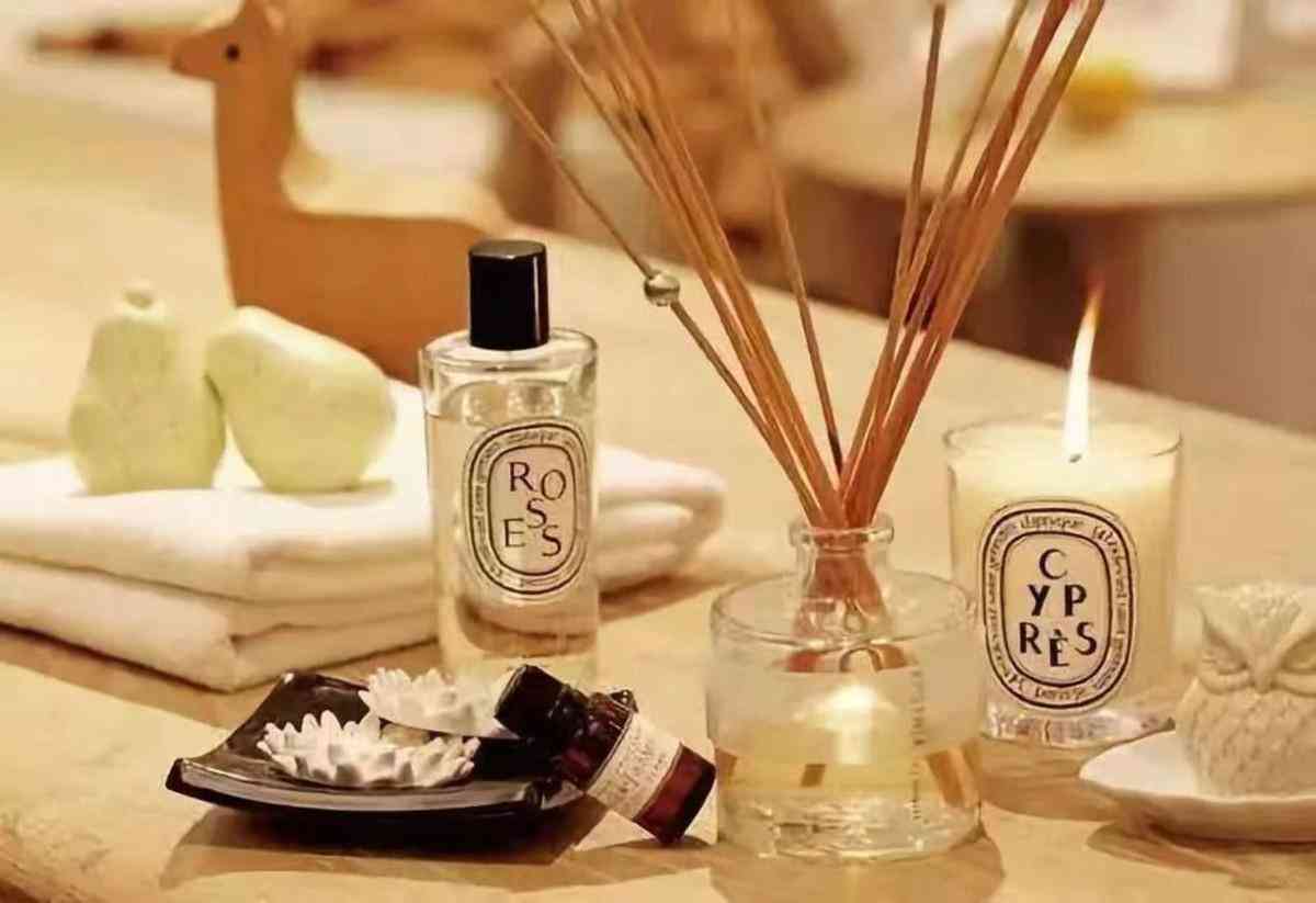 結(jié)婚應(yīng)該送什么禮物好(老師結(jié)婚學(xué)生應(yīng)該送什么禮物好)插圖3