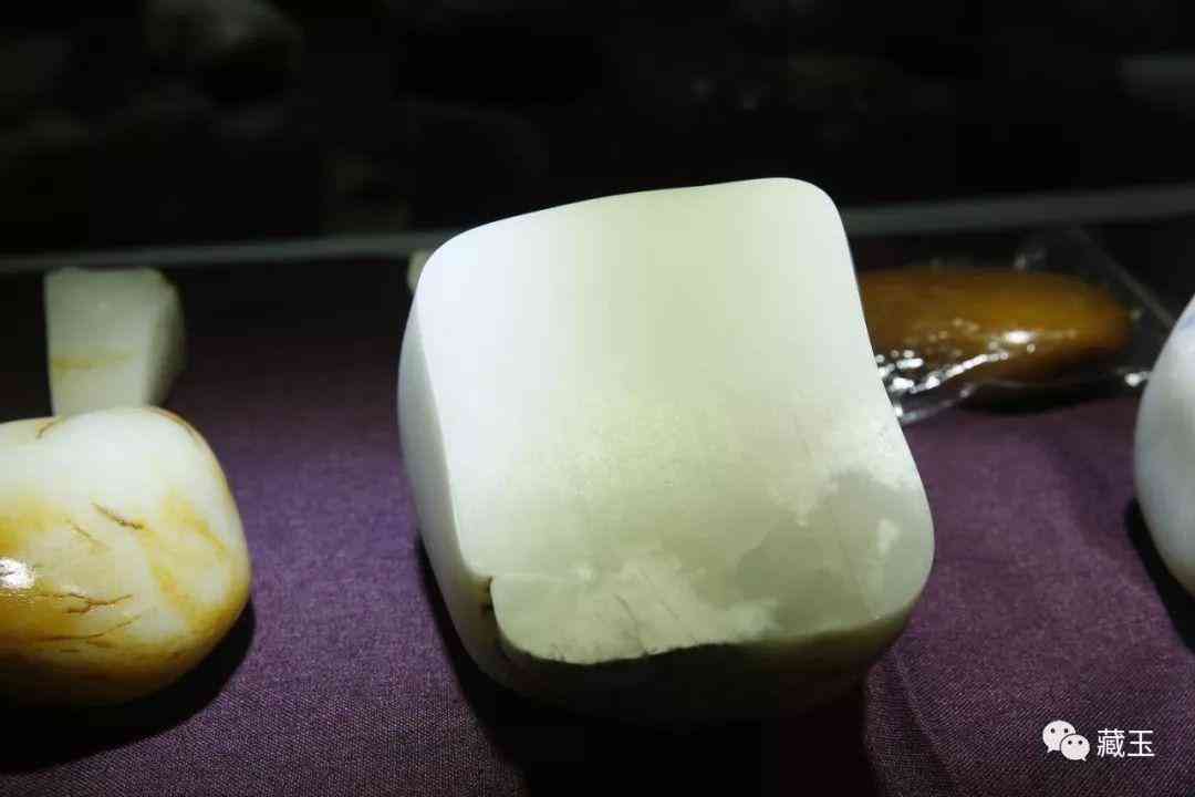 籽料和田玉(籽料和田玉屬于什么檔次)插圖6