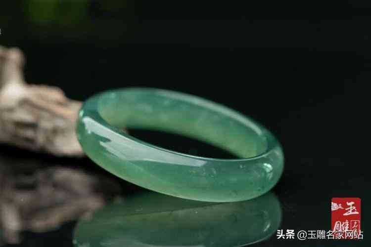 普通玉鐲多少錢一個(gè)(一般的玉鐲子多少錢一個(gè))