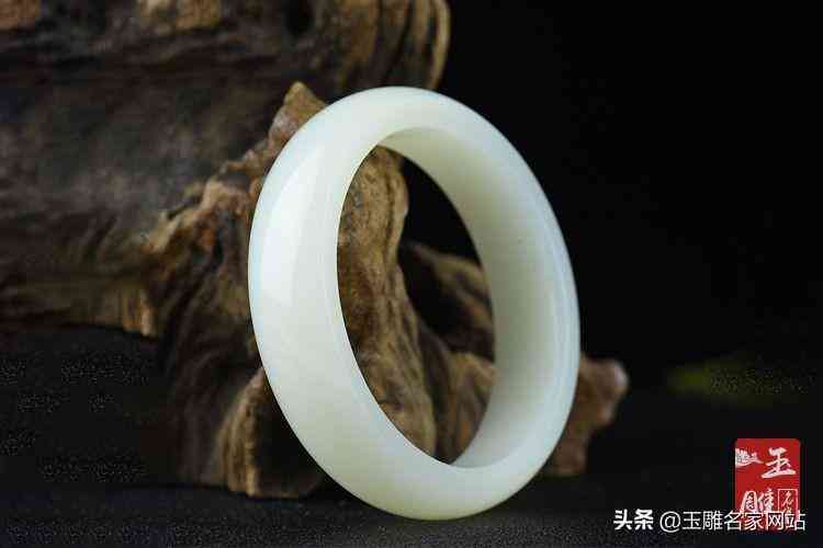 普通玉鐲多少錢一個(一般的玉鐲子多少錢一個)插圖1