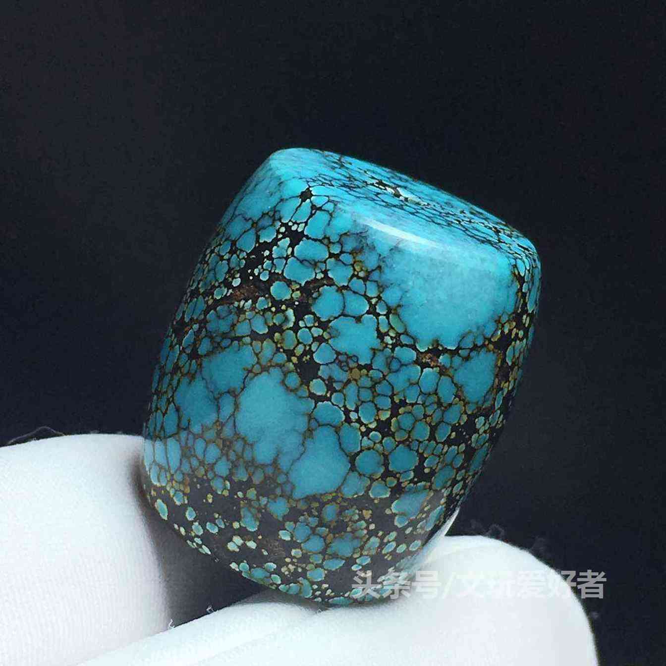 綠松石鐵線真假對比(綠松石鐵線真假對比視頻)插圖1