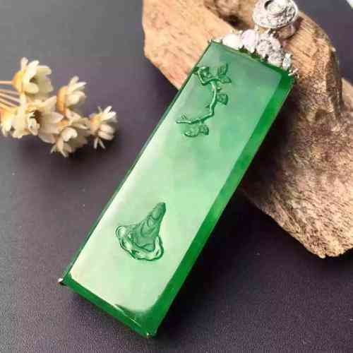 玉和翡翠哪個好(玉和翡翠哪個好翡翠和玉哪個好)插圖2