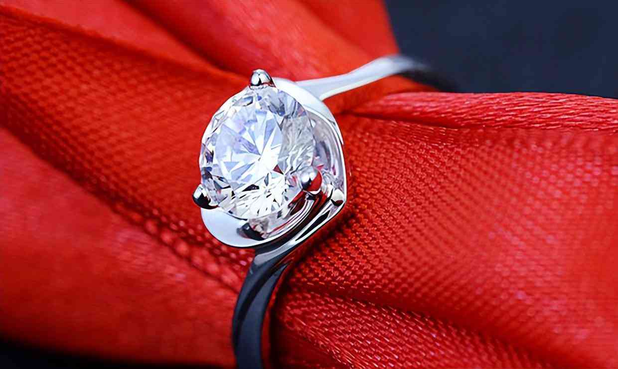 一克拉戒指大概多少錢(一克拉戒指大概多少錢啊)插圖2
