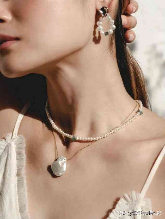 女人戴紅寶石還是藍寶石(女人戴紅寶石還是藍寶石比較好)插圖3