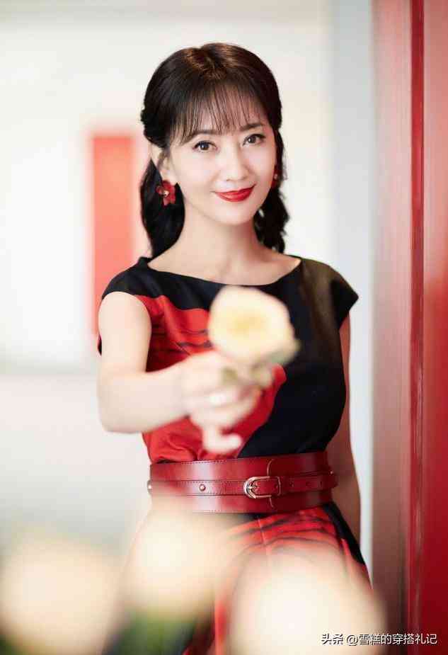 女人戴紅寶石還是藍寶石(女人戴紅寶石還是藍寶石比較好)插圖10