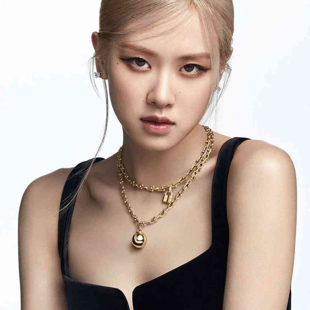 tiffany項(xiàng)鏈(tiffany項(xiàng)鏈黑了怎么清洗)插圖3