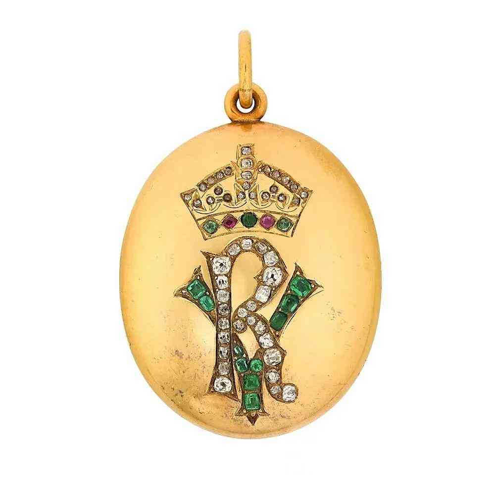 tiffany項(xiàng)鏈(tiffany項(xiàng)鏈黑了怎么清洗)插圖9