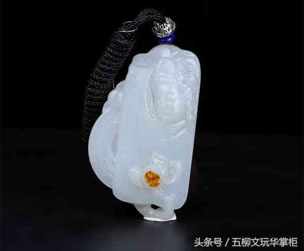 女人脖子上戴玉貔貅好嗎(女人脖子上戴玉貔貅圖片)