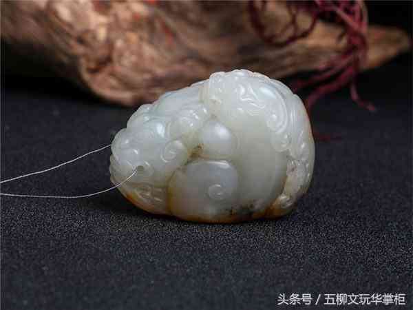 女人脖子上戴玉貔貅好嗎(女人脖子上戴玉貔貅圖片)插圖5