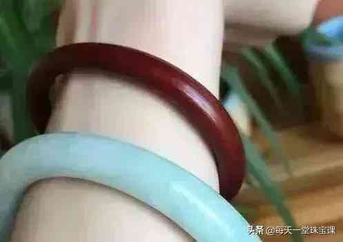 翡翠三種最忌諱(翡翠三種最忌諱的顏色)插圖24