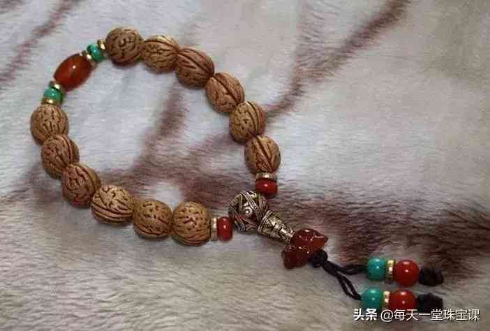 翡翠三種最忌諱(翡翠三種最忌諱的顏色)插圖32