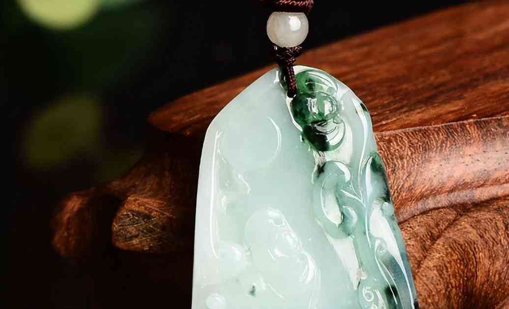 翡翠手鐲真假(翡翠手鐲真假鑒定方法簡單)插圖1