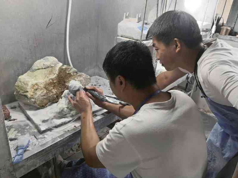 藍(lán)田玉是什么檔次的玉(藍(lán)田玉是近期人們比較追捧的玉種)插圖4