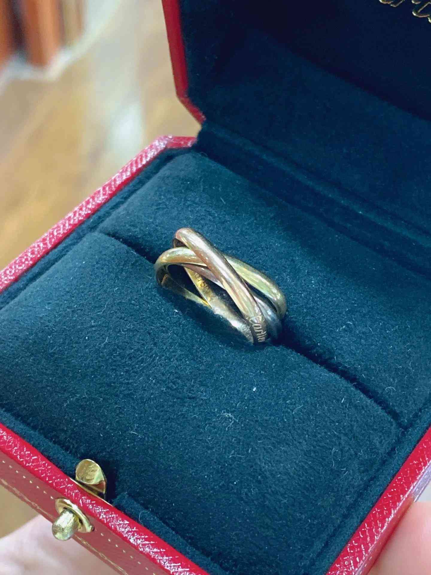 卡地亞三色金手鏈(卡地亞三色金手鏈重量)