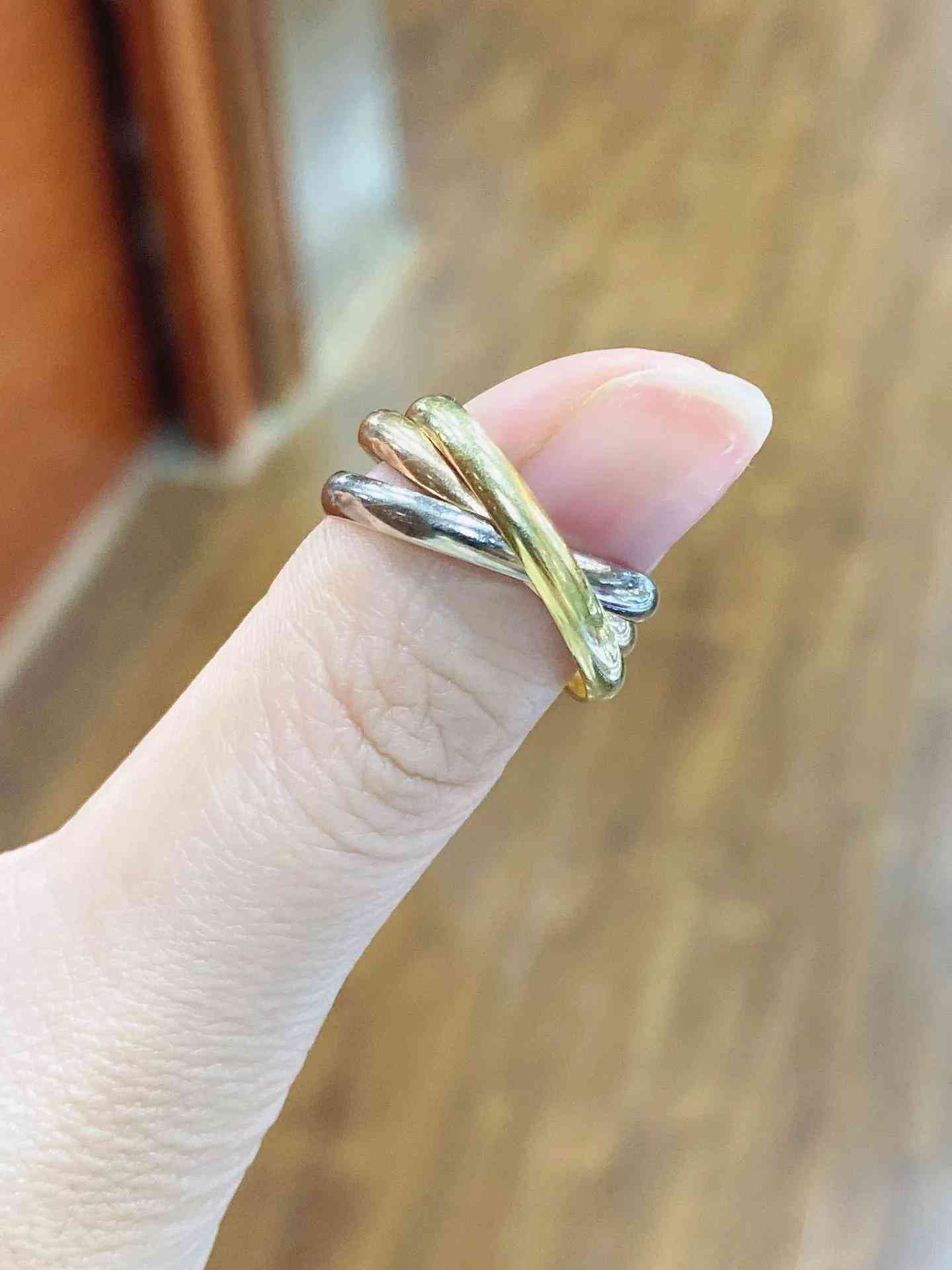 卡地亞三色金手鏈(卡地亞三色金手鏈重量)插圖2