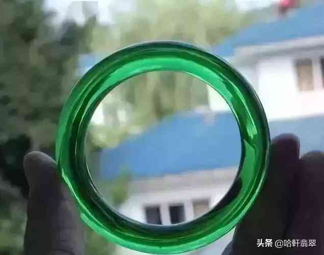 石英質(zhì)玉和翡翠的區(qū)別(石英質(zhì)玉和翡翠的區(qū)別是什么)插圖5