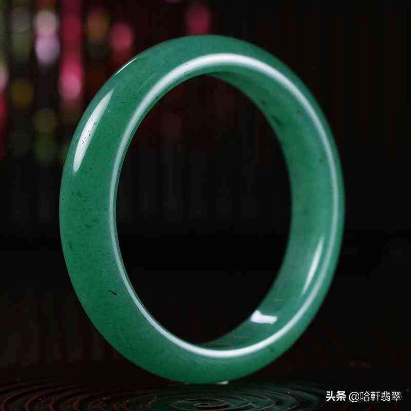 石英質(zhì)玉和翡翠的區(qū)別(石英質(zhì)玉和翡翠的區(qū)別是什么)插圖10