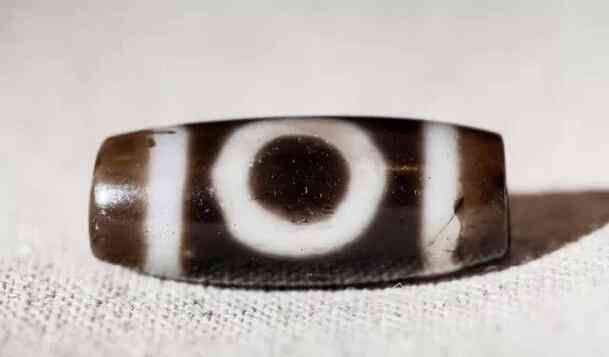 怎么辨別天珠的真假好壞(如何鑒別天珠真假)插圖3