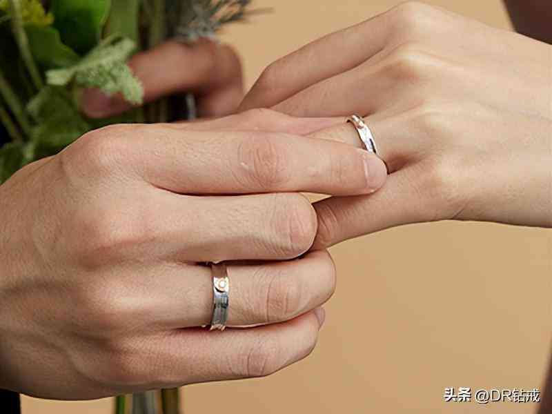 鉆戒什么牌子的性價(jià)比高(鉆戒什么牌子的性價(jià)比高又好看)插圖1