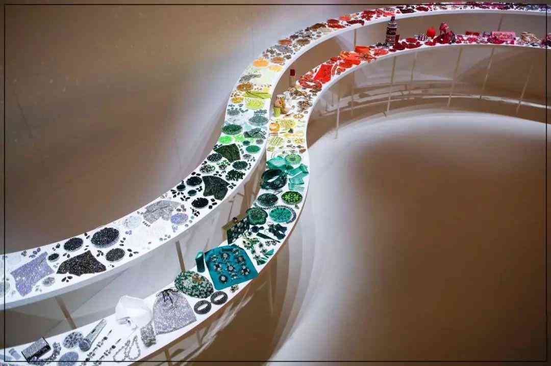 施華洛世奇元素水晶是什么意思(施華洛世奇元素項鏈什么意思)插圖12