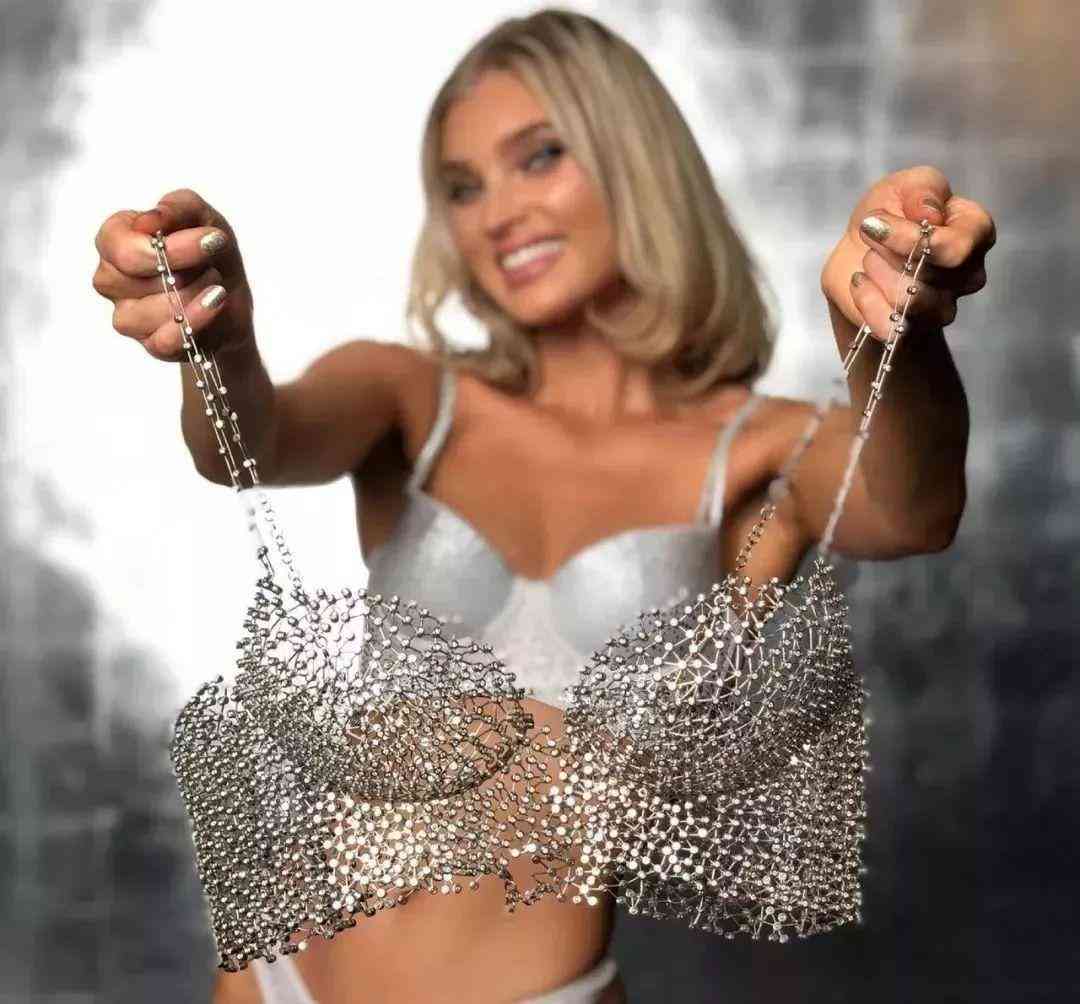 施華洛世奇元素水晶是什么意思(施華洛世奇元素項鏈什么意思)插圖22