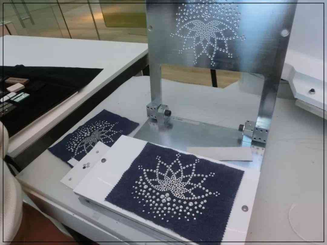 施華洛世奇元素水晶是什么意思(施華洛世奇元素項鏈什么意思)插圖24