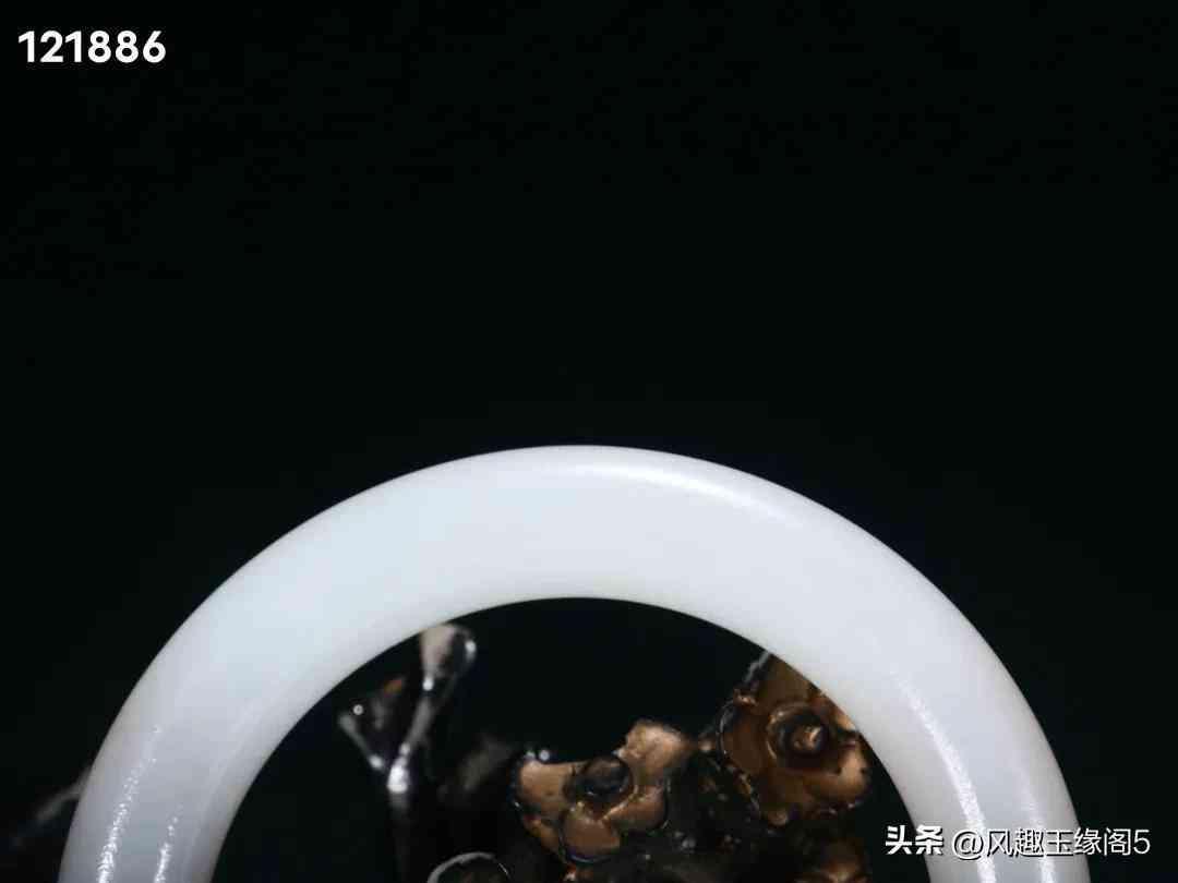 和田玉籽料手鐲(和田玉籽料手鐲等級)插圖5