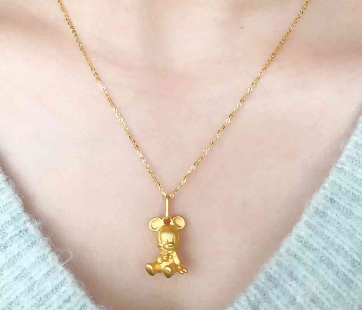 老鳳祥銀手鐲(老鳳祥銀手鐲鋼印是什么樣的)插圖2