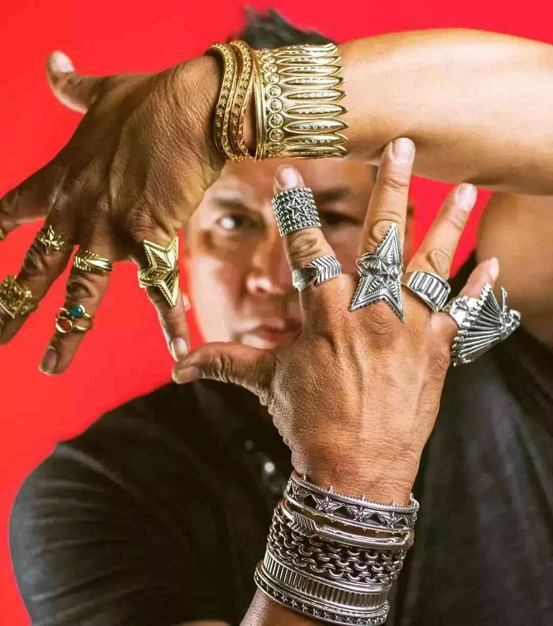 銀飾品牌哪個(gè)品牌比較好(銀飾品牌哪個(gè)品牌比較好看)