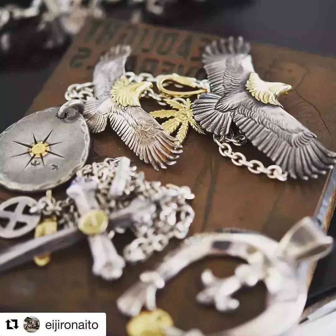 銀飾品牌哪個(gè)品牌比較好(銀飾品牌哪個(gè)品牌比較好看)插圖2