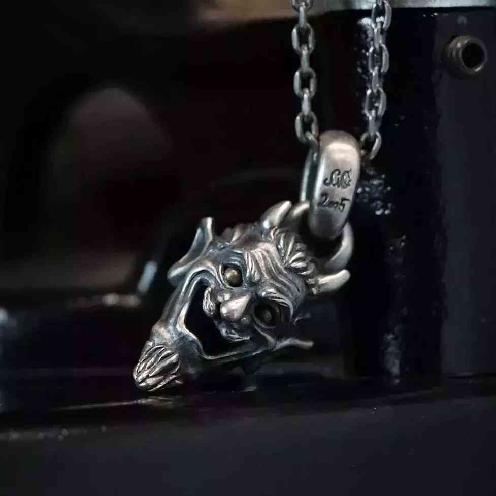 銀飾品牌哪個(gè)品牌比較好(銀飾品牌哪個(gè)品牌比較好看)插圖32