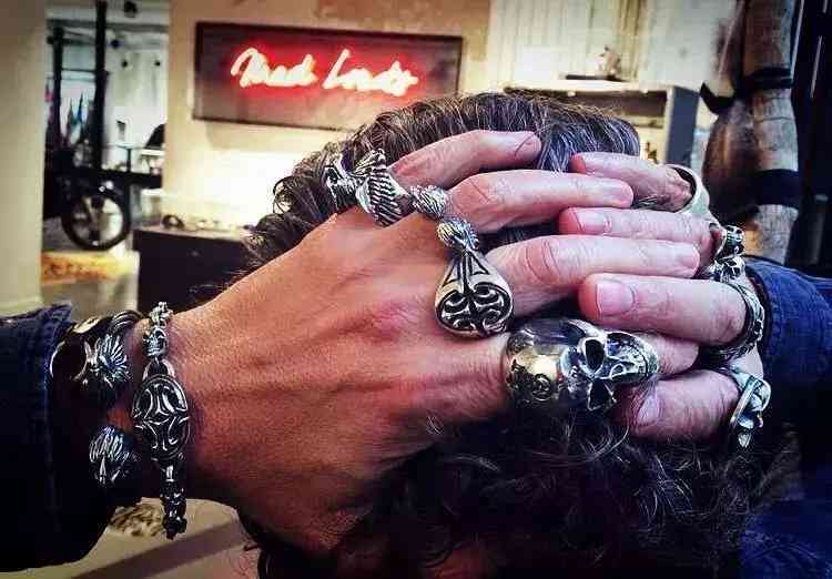 銀飾品牌哪個(gè)品牌比較好(銀飾品牌哪個(gè)品牌比較好看)插圖34