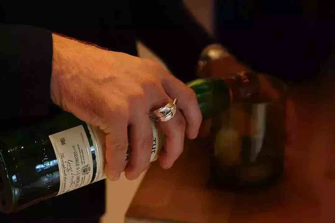 銀飾品牌哪個(gè)品牌比較好(銀飾品牌哪個(gè)品牌比較好看)插圖41