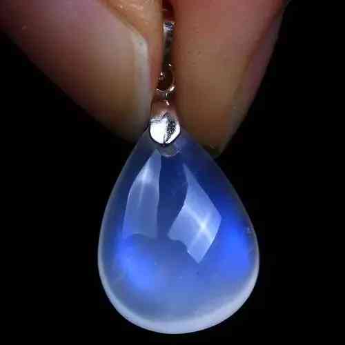 月光石為什么越戴越渾濁(月光石為什么越戴越渾濁呢)插圖7