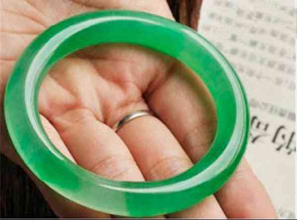 關于玉手鐲的知識(關于玉手鐲的知識有哪些)插圖43