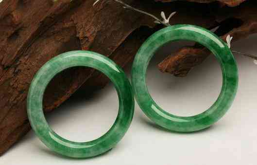 關于玉手鐲的知識(關于玉手鐲的知識有哪些)插圖50