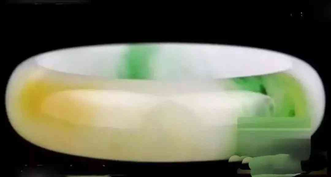 三色翡翠屬于什么檔次(三彩翡翠屬于什么檔次)插圖1