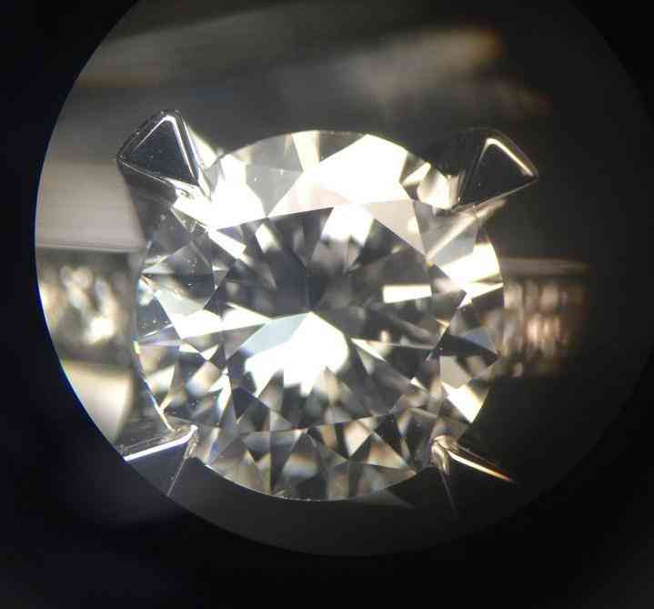 鉆石證書(shū)丟了補(bǔ)辦大概費(fèi)用(鉆石證書(shū)丟了補(bǔ)辦大概費(fèi)用多少)插圖2