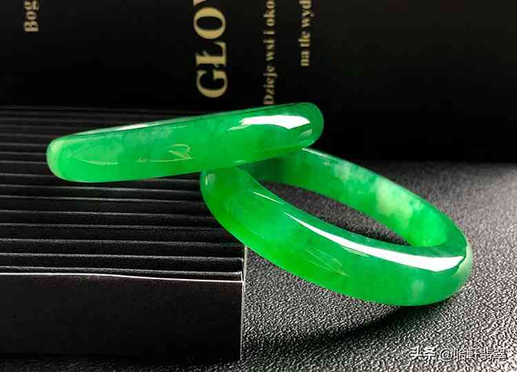 翡翠手鐲價(jià)格2021行情(翡翠手鐲價(jià)格2021行情走勢(shì)圖)插圖13