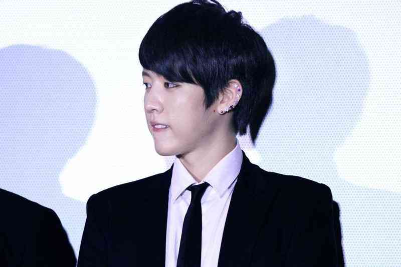 男士耳釘款式(男士耳釘款式大全)插圖3