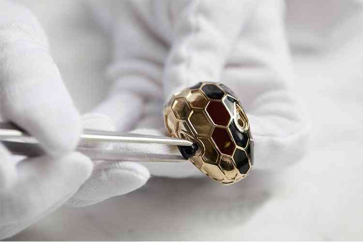 寶格麗香水正品查詢?nèi)肟?寶格麗香水屬于什么檔次)插圖4